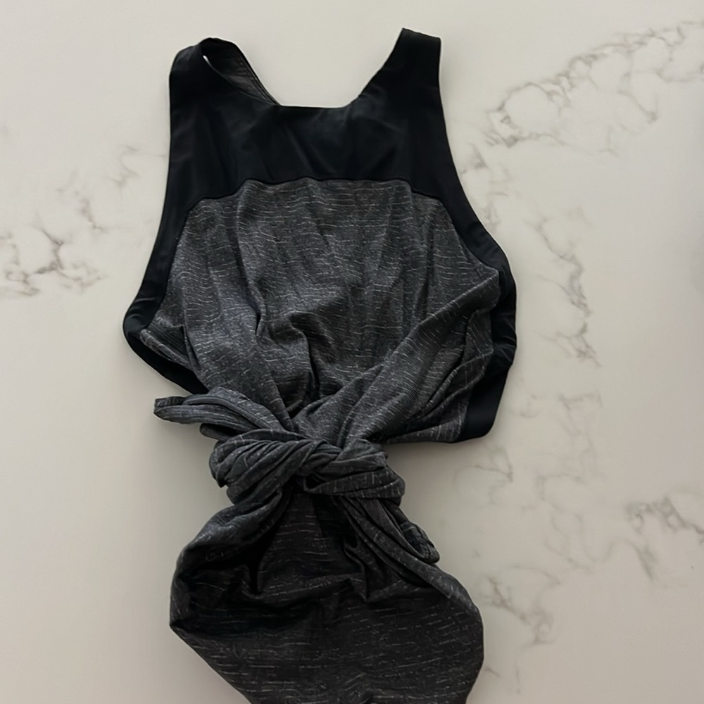 *Feature* LULULEMON Tie-Up Tank. Rare. - Picture 9 of 10